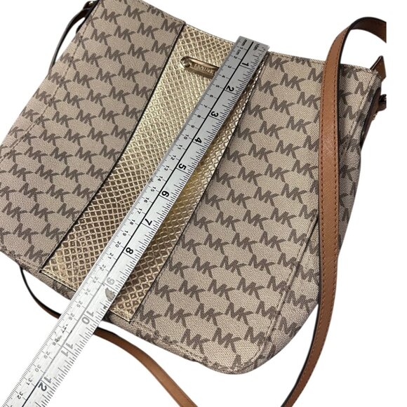 Michael Kors Jet Set Travel Crossbody - Picture 7 of 9